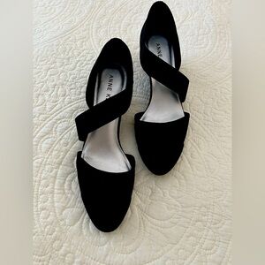 Anne Klein Women's Black Flats